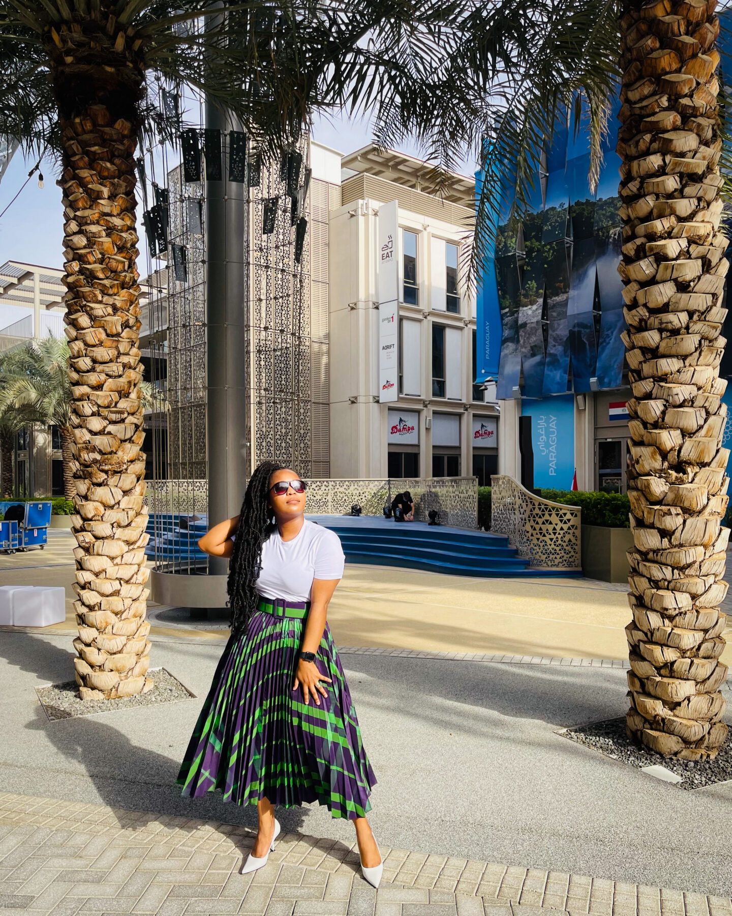 Pleated skirt outfit 